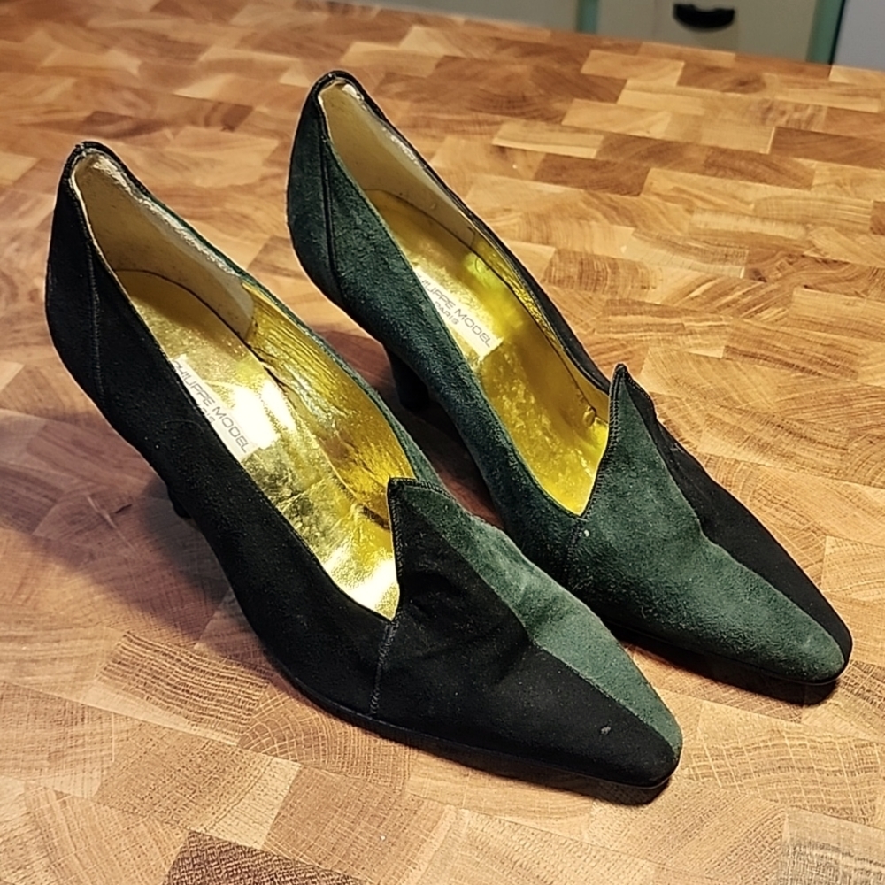Phillipe Model suede low heel pump